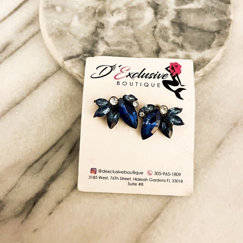 D Exclusive Boutique‎ Vintage-Style Faux Crystal Cluster Earrings Blue NWT